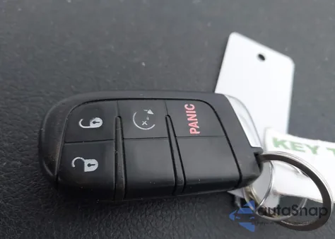 2017 Jeep Renegade Latitude 4X4 from USA, damaged, VIN ZACCJBBB0HPF13520